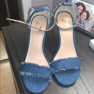 Jean detail Heels